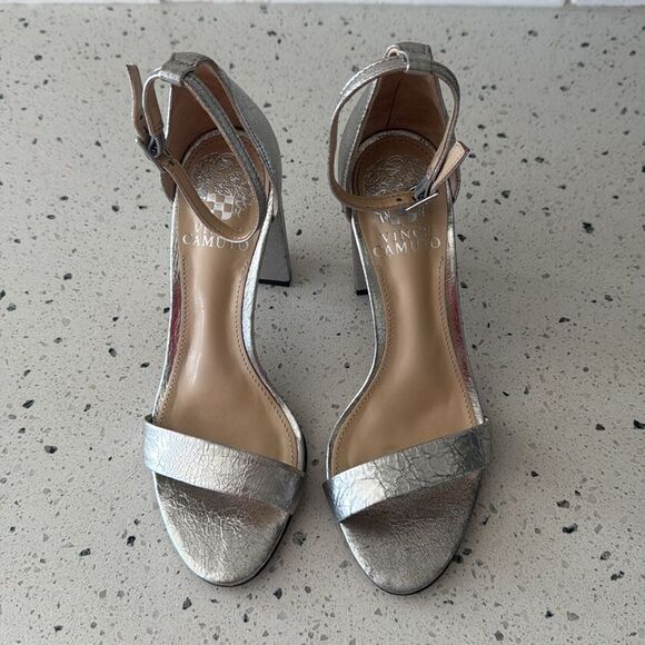 Vince Camuto MAIRANA Leather Metallic Silver Block Heel Sandals Shoes Size 5.5M - Picture 2 of 12